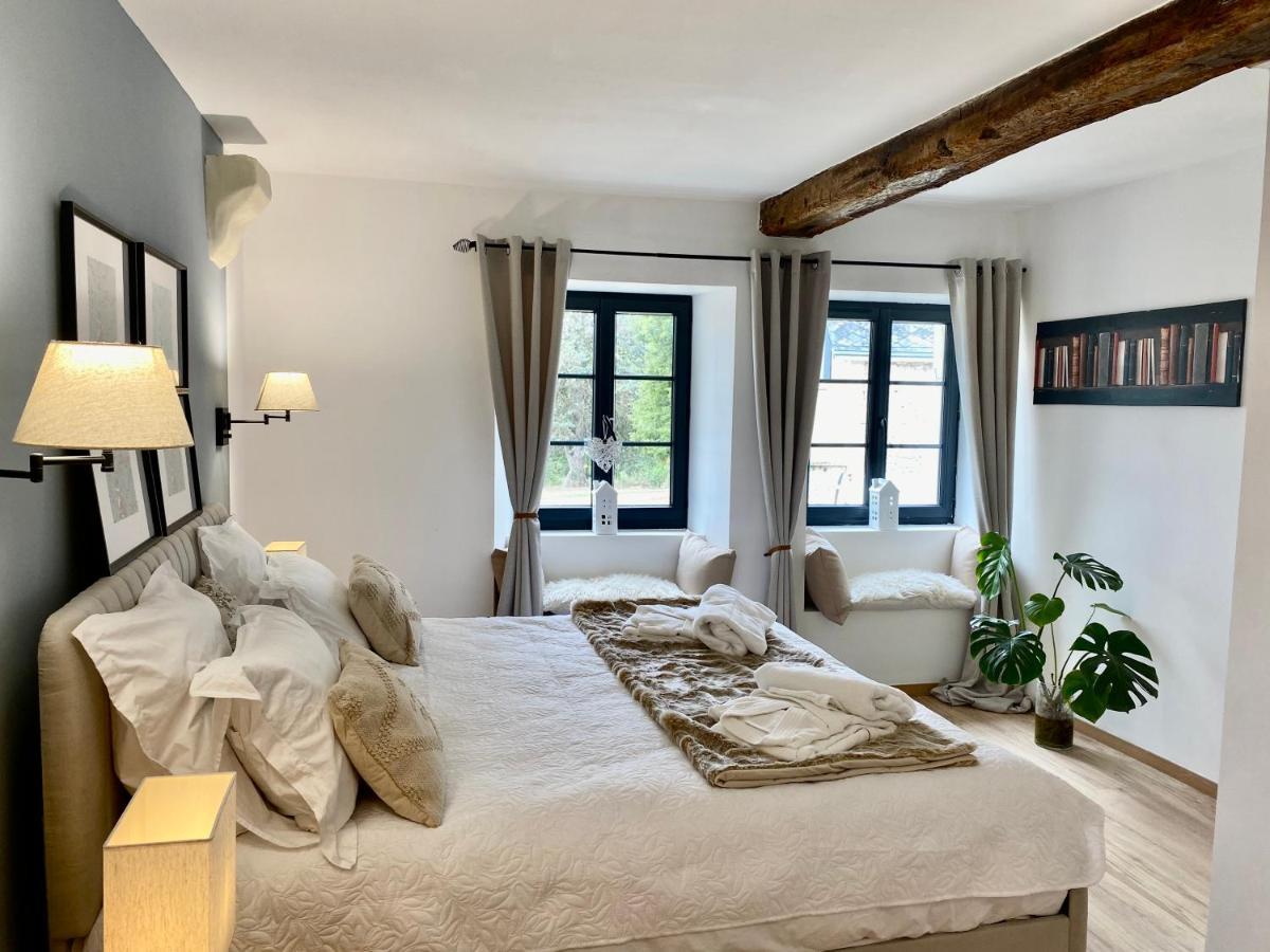 Villa Domaine De Migny à Saint-Cyran-du-Jambot Extérieur photo